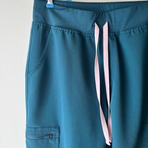 High Waisted Yola Skinny Scrub Pants